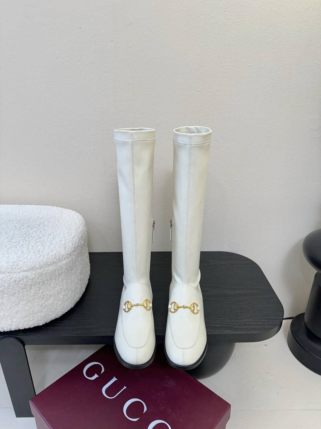 0043 Boots